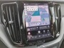Volvo XC60 T6 AWD 350PK Plug-in hybrid Plus Black Edition | BLIS | H&K | 360 Camera | Pano | Luchtvering | Keyless |