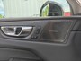 Volvo XC60 T6 AWD 350PK Plug-in hybrid Plus Black Edition | BLIS | H&K | 360 Camera | Pano | Luchtvering | Keyless |