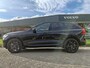 Volvo XC60 T6 AWD 350PK Plug-in hybrid Plus Black Edition | BLIS | H&K | 360 Camera | Pano | Luchtvering | Keyless |