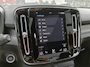 Volvo XC40 T5 262PK Plug-in Hybrid R-Design | BLIS | Pano | H&K | Stoel/stuur Verwarm. | Elektr. stoelen/Kofferklep |