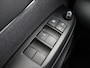 Toyota Yaris Cross 1.5 HYBRIDE BLACK & WHITE AUTOMAAT GARANTIE 3-2034 LM VELGEN. CARPLAY NAVI.ADAPTIEVE CRUISE CONTROLL