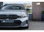 BMW 3-Serie M340i xDrive Touring | Harman/Kardon | Merino Leder Tartufo | 22.236 km! | Memory | Adaptief M-Onderstel | Stuurverw. | 19' Inch |