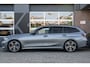 BMW 3-Serie M340i xDrive Touring | Harman/Kardon | Merino Leder Tartufo | 22.236 km! | Memory | Adaptief M-Onderstel | Stuurverw. | 19' Inch |