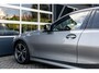 BMW 3-Serie M340i xDrive Touring | Harman/Kardon | Merino Leder Tartufo | 22.236 km! | Memory | Adaptief M-Onderstel | Stuurverw. | 19' Inch |