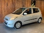 Hyundai i10 1.2 Plus / Airco / Parkeersensoren / NAP / Aux / Elektrische ramen voor / Radio