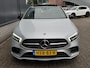 Mercedes-Benz A-klasse 250 e AMG Line 18''/SOH 100%/Panoramadak/Memory L&R/Trekhaak/Dodehoek/Keyless/Adaptieve cruise/Alarm/Sfeerverlichting/Camera/Apple Carplay & Android Auto