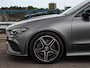 Mercedes-Benz CLA 200 AMG Night Edition 163 PK | Panoramadak | Sfeerverlichting | Leder | Multibeam | LED | Keyless | Distronic | MANUFAKTUR Mountain Grey Magno | 18" | Dealeronderhouden