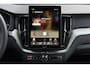 Volvo XC60 T6 Plug-in hybrid AWD Core Business Edition | Harman Kardon Geluidsinstallatie | Stuurwiel Verwarmbaar | Stoelen voor/achter verwarmbaar | 360 Graden Camera | Adaptieve Cruise Control | Pilot Assist | Extra getinte ramen achter | 21'' Lichtmetalen velgen