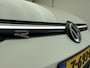 Volkswagen Golf 1.5 eTSI R-Line Business | Automaat | Schuif/Kanteldak | Standkachel | Stoelverwarming | Camera | Adaptieve Cruise | Apple Carplay / Android Auto | Achterbankverwarming |