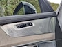 Volvo XC90 T8 Plug-in hybrid AWD Ultra Dark | Luchtvering | Trekhaak | Massagestoelen | Bowers & Wilkins |