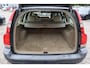 Volvo V70 2.4 Comfort Line | Nieuw APK | Automaat | Stoelverwarming | Climate control | Cruise control | Onderhouden V70!