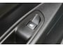 Fiat 600 1.2 Hybrid Urban | Incl. 12 maanden Garantie | AchteruitrijCamera | Stoelverwarming | Parkeersensoren V+A | Apple CarPlay/Android Auto | Navigatie | Climate controle | Keyless entry/start | Draadloze telefoonlader | Cruise controle | Origineel NL Auto | NAP |