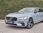 Volvo V90 2.0 T8 Plug-in hybrid AWD Ultra Dark | Bowers & Wilkins | Nappaleder | Panoramadak | 360 camera | Trekhaak |