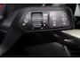 Ford Kuga 2.5-243pk PHEV Titanium. Juli 2025, slechts 16.750km ! Autm. airco dual, navigatie, telefoonvoorb., camera, stoel-, stuur, voorraam- en achterbank verw., elektr. trekhaak, lane assist, LED verl., keyless entry/keyless start etc.