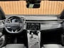 Lynk & Co 01 1.5 | Black Pakket Optioneel | Stuurverwarming | Zwarte hemel | Panoramadak | Adaptive Cruise Control | 360 Camera | Keyless | Elektrische Bestuurdersstoel + Geheugen | Parkeersensoren | Apple Ca