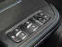 Lynk & Co 01 1.5 | Black Pakket Optioneel | Stuurverwarming | Zwarte hemel | Panoramadak | Adaptive Cruise Control | 360 Camera | Keyless | Elektrische Bestuurdersstoel + Geheugen | Parkeersensoren | Apple Ca