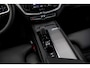 Volvo XC60 2.0 T8 Plug-in hybrid AWD Plus Bright Volvo XC60 2.0 Recharge T8 AWD Plus Bright | Long Range | Trekhaak | Harman Kardon | 360 Camera | Stoel en Stuurverwarming | BLIS | Donker Glas |