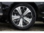 Volvo XC60 2.0 T8 Plug-in hybrid AWD Plus Bright Volvo XC60 2.0 Recharge T8 AWD Plus Bright | Long Range | Trekhaak | Harman Kardon | 360 Camera | Stoel en Stuurverwarming | BLIS | Donker Glas |