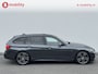 BMW 3-Serie Touring 320i High Executive M-Sport Trekhaak Panoramadak Head-Up NL Auto! | Apple CarPlay | Hifi | Leer | Achteruitrijcamera | DAB