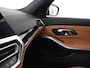 BMW 3-Serie Touring 330e Business Edition Plus | SOH 88,3% | Leder | Stoelverwarming | | Carplay | Navigatie | Park assist | Sfeerverlichting | Elektrische achterklep