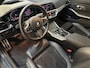 BMW 3-Serie Touring 318i High Executive M-pakket Panoramadak Trekhaak HUD