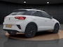Volkswagen T-Roc 1.5 TSI R-Line Business | Pano dak | Elek Achterklep | Navigatie | Camera | Stoelverwarming |