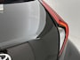 Toyota Aygo X 1.0 VVT-i S-CVT Pulse + | BTW Voertuig | Parkeersensoren voor+achter | Keyless Entry/Start | Climate Control | Cruise Control Adaptive | achteruitrijcamera | Apple CarPlay/Android Auto |