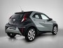 Toyota Aygo X 1.0 VVT-i S-CVT Pulse + | BTW Voertuig | Parkeersensoren voor+achter | Keyless Entry/Start | Climate Control | Cruise Control Adaptive | achteruitrijcamera | Apple CarPlay/Android Auto |