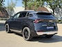 Kia Sportage 1.6 T-GDi Hybrid DynamicLine PHEV NIEUWE AUTO! | 10jr FABR. GARANTIE KIA | ELECTR. ACHTERKLEP | DODEHOEK CENSOR | ELECTR. STOELEN | STOEL en STUURWIELVERWARMING