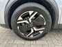 Peugeot 2008 1.2 Turbo 100 PK Allure | Navigatie | Trekhaak 1200 KG | Climate Control | Parkeersensoren | LED Verlichting | Hoge Zitpositie | Dakrails | Cruise Control | 17" Lichtmetalen Velgen |