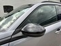 Peugeot 2008 1.2 Turbo 100 PK Allure | Navigatie | Trekhaak 1200 KG | Climate Control | Parkeersensoren | LED Verlichting | Hoge Zitpositie | Dakrails | Cruise Control | 17" Lichtmetalen Velgen |