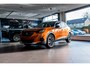Peugeot 2008 1.2 Turbo 100 PK Allure | Navigatie | Trekhaak 1200 KG | Climate Control | Parkeersensoren | LED Verlichting | Hoge Zitpositie | Dakrails | Cruise Control | 17" Lichtmetalen Velgen |