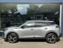 Peugeot 2008 1.2 Turbo 100 PK Allure | Navigatie | Trekhaak 1200 KG | Climate Control | Parkeersensoren | LED Verlichting | Hoge Zitpositie | Dakrails | Cruise Control | 17" Lichtmetalen Velgen |