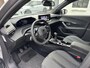Peugeot 2008 1.2 Turbo 100 PK Allure | Navigatie | Trekhaak 1200 KG | Climate Control | Parkeersensoren | LED Verlichting | Hoge Zitpositie | Dakrails | Cruise Control | 17" Lichtmetalen Velgen |