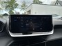 Peugeot 2008 1.2 Turbo 100 PK Allure | Navigatie | Trekhaak 1200 KG | Climate Control | Parkeersensoren | LED Verlichting | Hoge Zitpositie | Dakrails | Cruise Control | 17" Lichtmetalen Velgen |