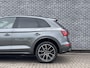 Audi Q5 55 TFSIe S-Edition | Zwart Optiek | Lichtmetalen Velgen 20 inch | Dinamica-Leder Bekleding | Matrix-LED Koplampen | Dodehoekdetectie | Privacy Glas | MMI Navigatie | Elektrische Achterklep | Achteruitrijcamera | Parkeersensoren | Virtual Cockpit | Plug-in Hybrid (PHEV)