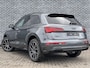 Audi Q5 55 TFSIe S-Edition | Zwart Optiek | Lichtmetalen Velgen 20 inch | Dinamica-Leder Bekleding | Matrix-LED Koplampen | Dodehoekdetectie | Privacy Glas | MMI Navigatie | Elektrische Achterklep | Achteruitrijcamera | Parkeersensoren | Virtual Cockpit | Plug-in Hybrid (PHEV)