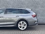Skoda Octavia Combi 1.4 TSI RS iV PHEV Business | Achteruitrijcamera | Parkeersensoren | Keyless Entry | Elektrische Achterklep | Stoelverwarming voor en achter | Matrix-LED Koplampen | Navigatie | Virtual Cockpit | Plug-in Hybrid