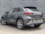 Volkswagen T-Roc 1.0 TSI R-Line Business | Achteruitrijcamera | Parkeersensoren | Parkeerassistent | ArtVelours | Stoelmassage | Stoelverwarming | LED Koplampen | Navigatie Discover Media | Apple Carplay | Android Auto | Privacy Glas | Two-Tone |
