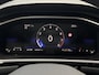 Volkswagen T-Roc 1.0 TSI R-Line Business | Achteruitrijcamera | Parkeersensoren | Parkeerassistent | ArtVelours | Stoelmassage | Stoelverwarming | LED Koplampen | Navigatie Discover Media | Apple Carplay | Android Auto | Privacy Glas | Two-Tone |
