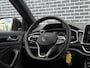 Volkswagen T-Roc 1.0 TSI R-Line Business | Achteruitrijcamera | Parkeersensoren | Parkeerassistent | ArtVelours | Stoelmassage | Stoelverwarming | LED Koplampen | Navigatie Discover Media | Apple Carplay | Android Auto | Privacy Glas | Two-Tone |