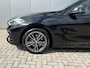 BMW 1-Serie 118i Automaat Sportline Executive Edition Navi Prof Sportstoelen Led koplampen 17 Inch Velgen Dab Parkeersensoren v+a Shadow Line Getint Glas NL Auto