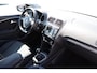 Volkswagen Polo 1.2 TSI Highline Stoelverwarming/Cruise control/Climate control/Parkeersensoren/Elektrische ramen/Centrale deurvergrendeling