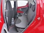 Toyota Aygo 1.0-12V + | Weinig Km's | Dealer onderhouden | 5-Deurs |