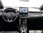 Toyota Corolla Cross 2.0 High Power Hybrid First Edition | Dealer onderhouden | Half Lederen bekleding | Stoelverwarming | Dodehoek detectie | Parkeersensoren voor+achter | Elektrische Achterklep | Navigatie | Apple CarPlay/Android Auto | Cruise Co