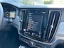 Volvo V90 2.0 T4 Momentum | Pilot Assist | BLIS | Memory | Leder | Standkachel | Stoel- & stuurverwarming | CarPlay |