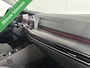 Volkswagen Golf 1.5 eTSI Style | LED | Pano | ACC | Virtual | CarPlay | Trekh | Velours | DAB | Clima | Org NL |