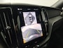 Volvo XC60 2.0 T8 Plug-in hybrid AWD Ultra Black Edition | Navigatie | 360° Camera | Trekhaak | Panoramadak | Stoelverwarming | Harman / Kardon Audio |