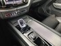 Volvo XC60 2.0 T8 Plug-in hybrid AWD Ultra Black Edition | Navigatie | 360° Camera | Trekhaak | Panoramadak | Stoelverwarming | Harman / Kardon Audio |