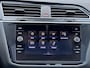 Volkswagen Tiguan 1.5 TSI DSG R-Line Business+ | Trekhaak | Panoramadak | Matrix-LED Koplampen | Keyless Entry | Elektrische Achterklep | Sportstoelen | Navigatie Discover Media | Apple Carplay | Android Auto